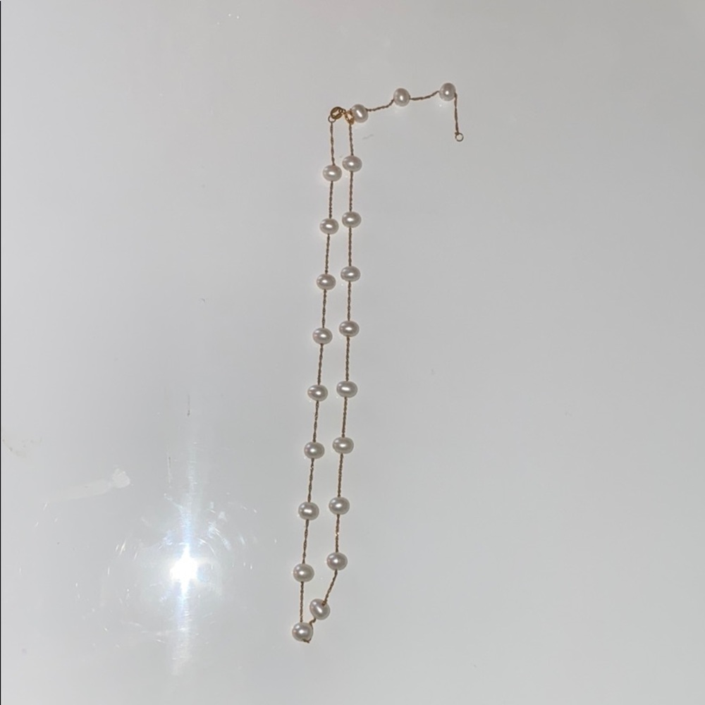 Pearl chocker
